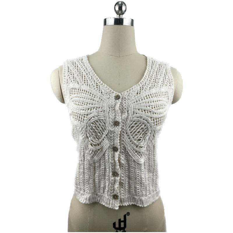 20338731_Women's hand-knitted crochet